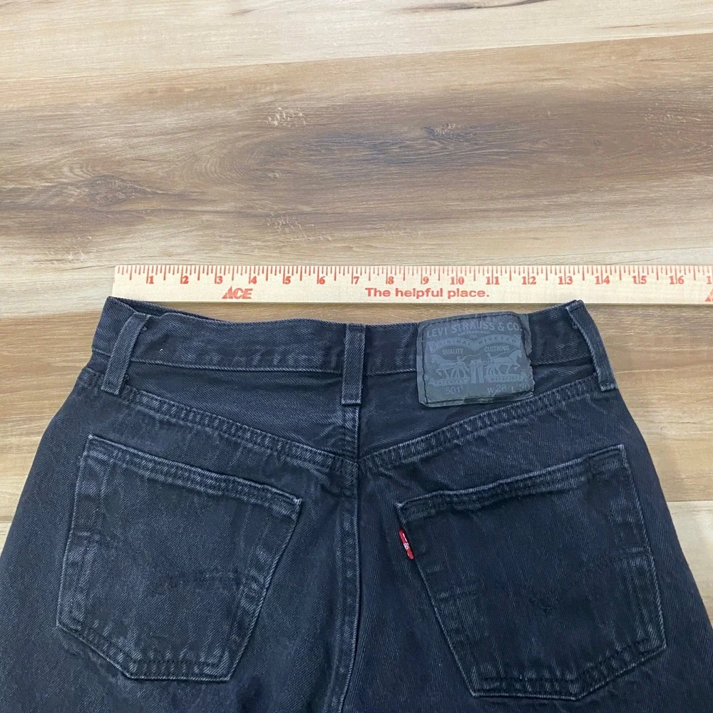 Levi's 501 Jeans Size 28x28 Straight Leg 100% Cotton Black Denim Mens